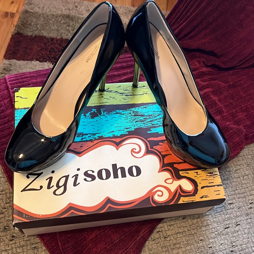 Ladies 5 inch Black & Pewter Patent Leather Heels